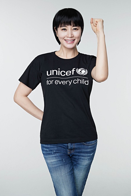 ‘당신의 힘을 보여주세요’ 캠페인에 참여한 김혜수 유니세프 친선대사. (자료제공=유니세트)