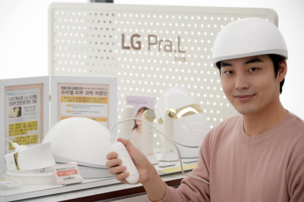 LG전자가 탈모 치료용 의료기기 LG 프라엘 메디헤어 예약 판매를 실시한다.