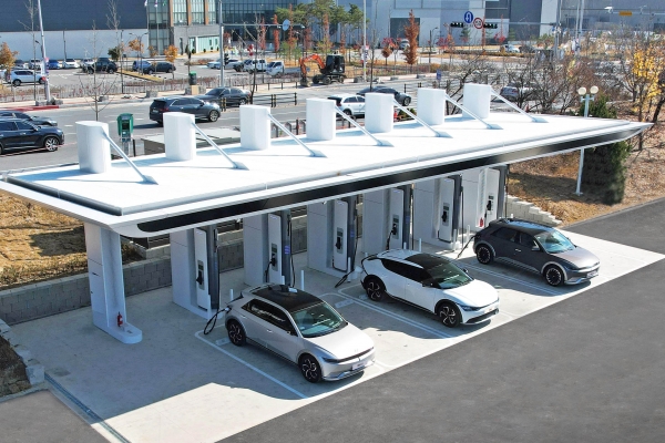 현대자동차가 국립중앙과학관에 전기차 초고속 충전소 E-pit을 설치하고 29일부터 운영에 들어간다. (사진=현대자동차 제공)